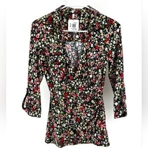 D.N.A. Couture Wrap Style Floral Print Top Small - New With Tags